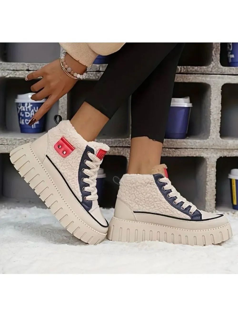 NWT Gorgeous GD COOER Sz 8 Tan Navy Blue Hi Top Platform Sherpa Sneakers Booties